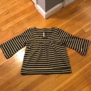 Old navy bell sleeved shirt